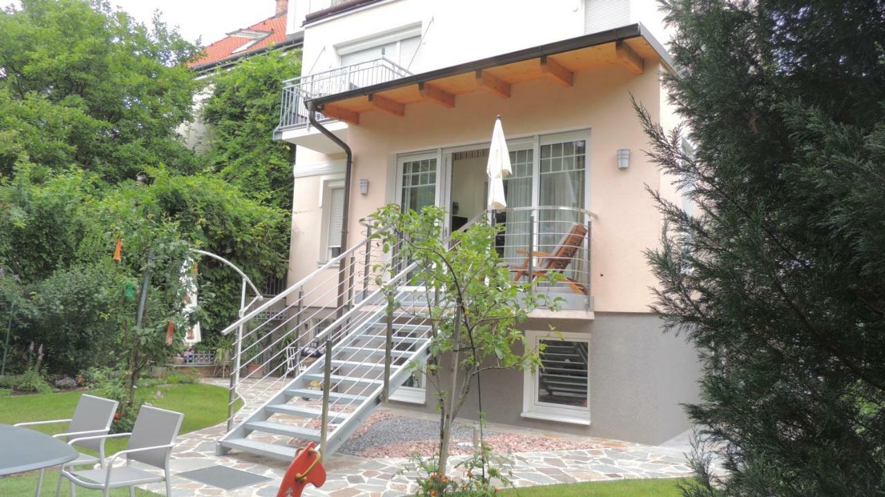 Appartement " Am Fasangarten " Vienna Luaran gambar